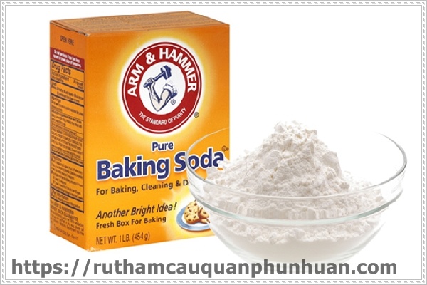 Sử dụng baking soda để khử m&ugrave;i h&ocirc;i bồn cầu