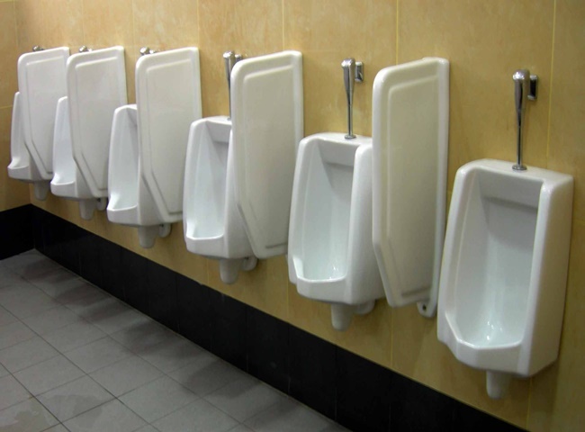 Dịch vụ th&ocirc;ng bồn tiểu nam quận Ph&uacute; Nhuận tận nơi với chất lượng tốt